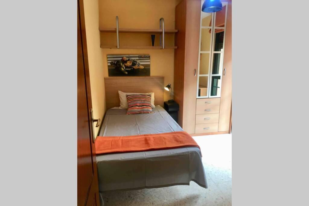 Confortable-tranquilo Junto Al Centro Appartamento