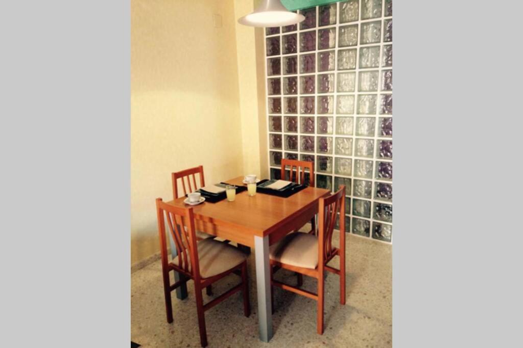 Confortable-tranquilo Junto Al Centro Appartamento